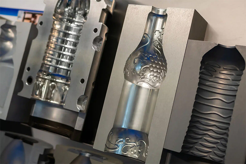 Injection-Molding
